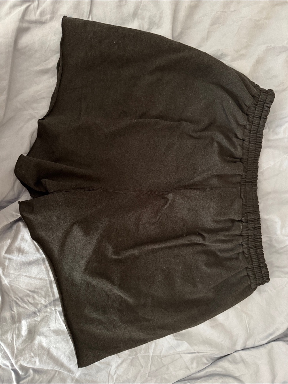 Vuori Dreamknit Boyfriend Shorts Black medium women’s - Picture 3 of 4
